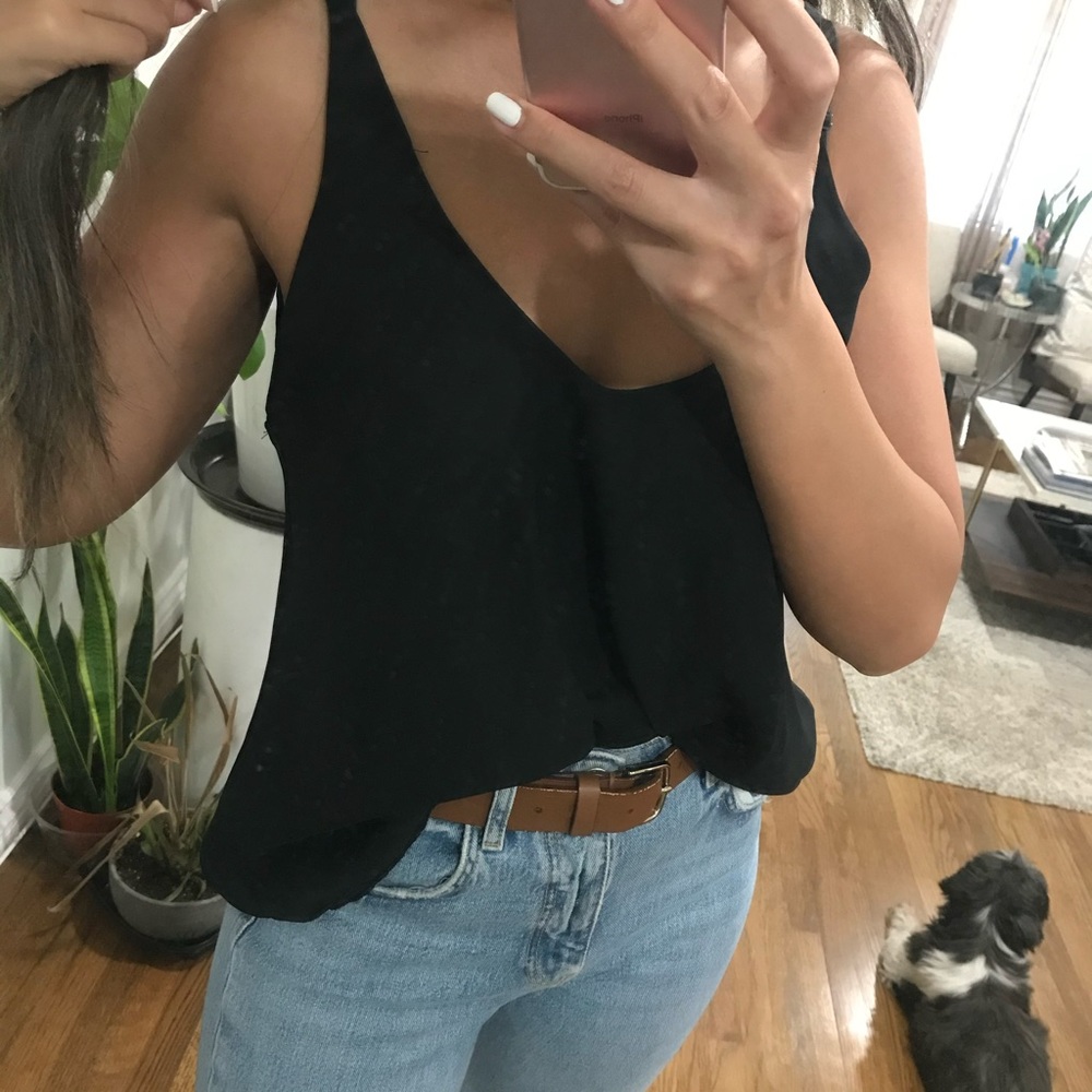 Black top - Picture 3 of 6